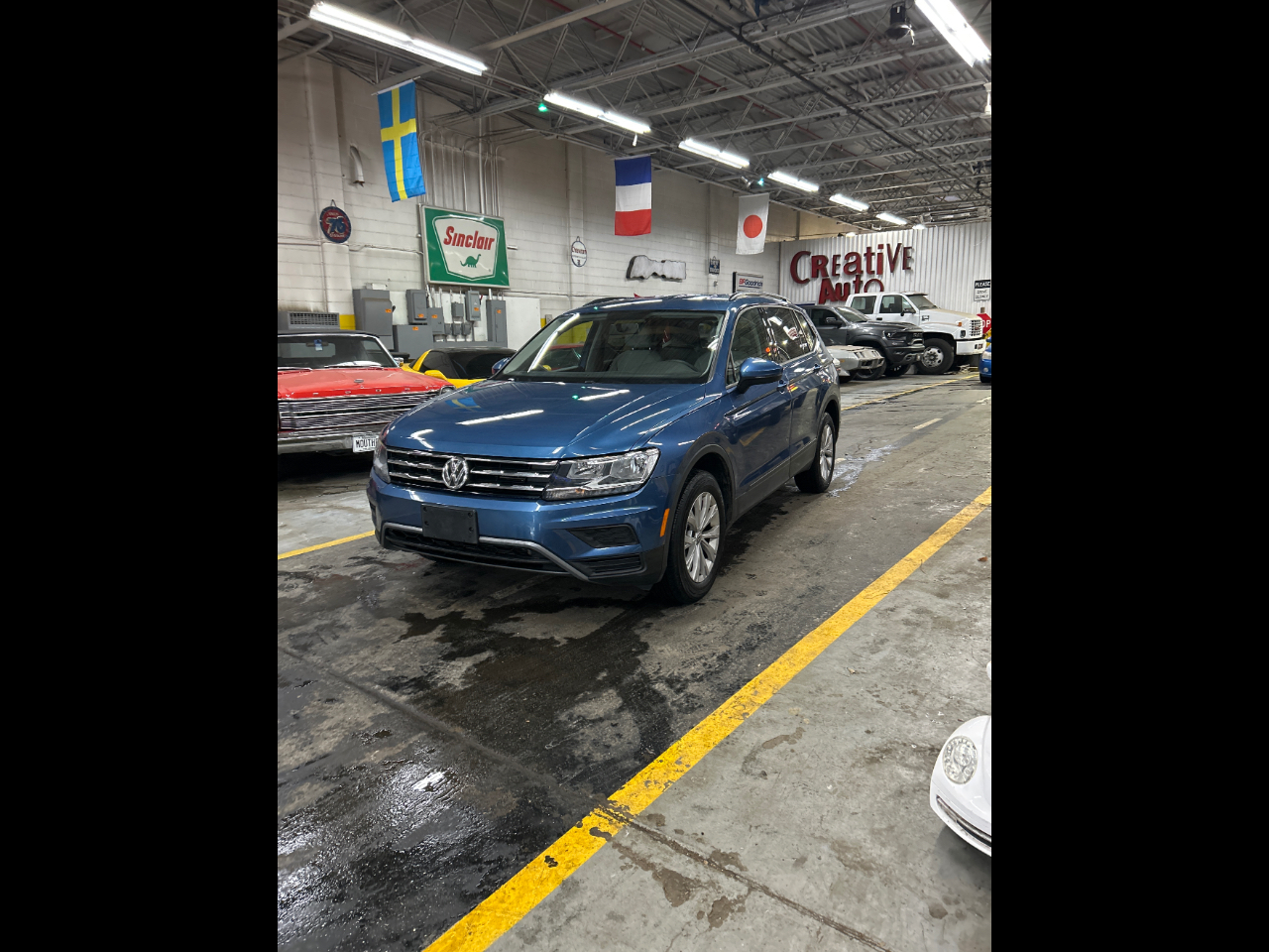 2018 Volkswagen Tiguan S's photo