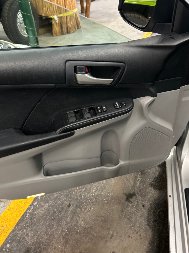 Toyota Camry LE 2012