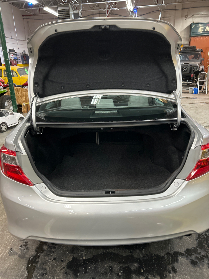 Toyota Camry LE 2012