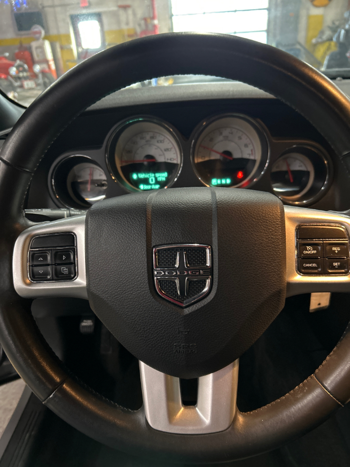 Dodge Challenger SXT 2014