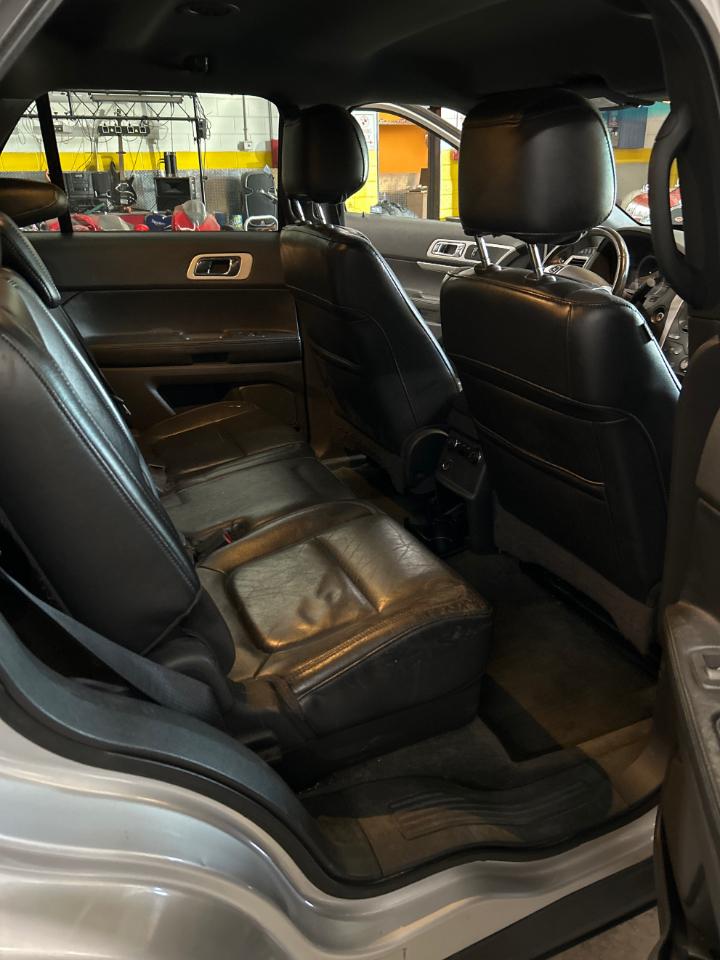 Ford Explorer XLT 4WD 2011