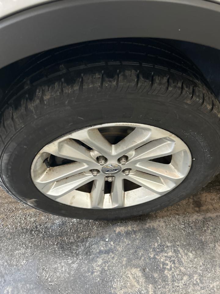 Ford Explorer XLT 4WD 2011