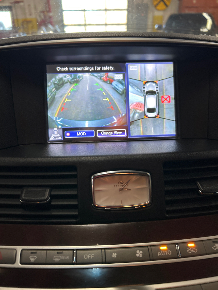 Infiniti Q70 3.7 AWD 2015