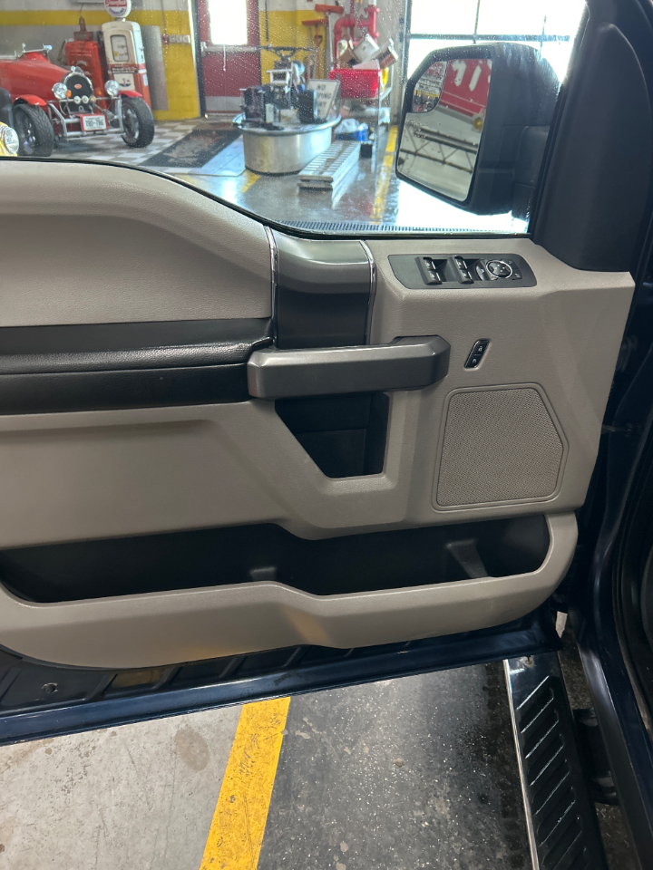 Ford F-150 Lariat SuperCab 8-ft. 4WD 2016