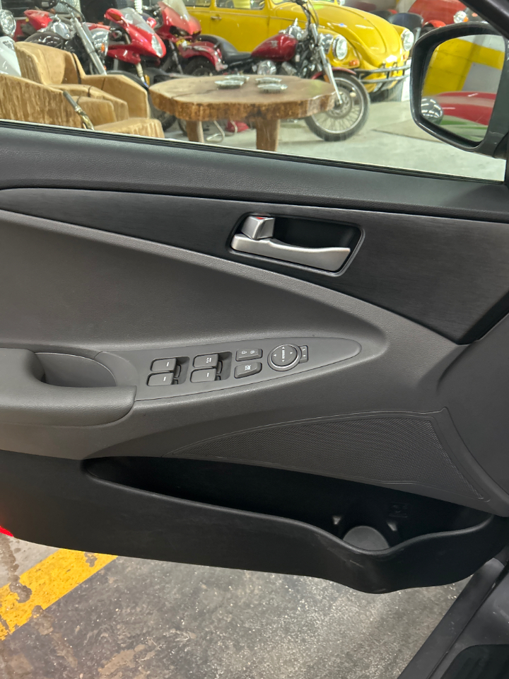 Hyundai Sonata GLS Auto 2011