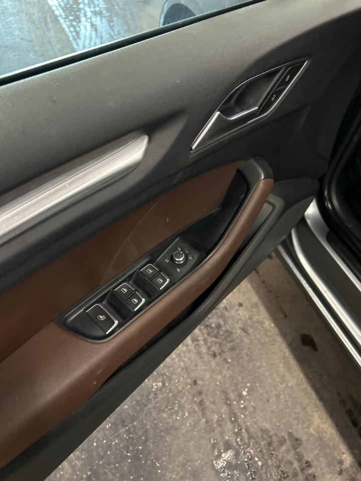 Audi A3 2.0T Premium Plus Cabriolet quattro S tronic 2015