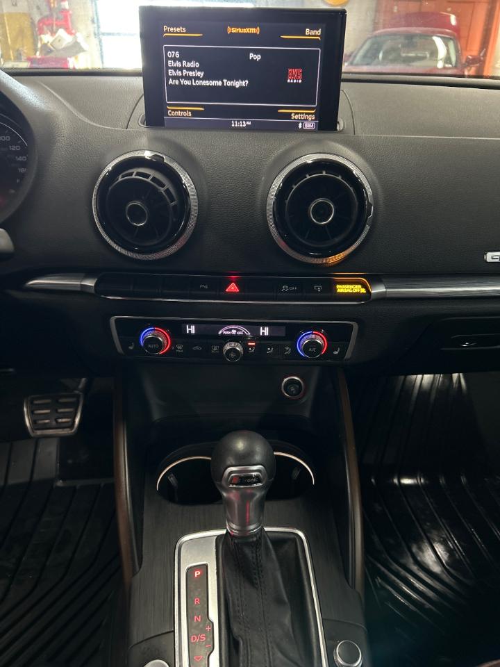 Audi A3 2.0T Premium Plus Cabriolet quattro S tronic 2015