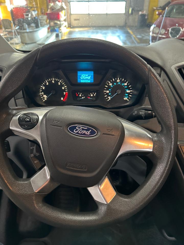 Ford Transit 250 Van Low Roof w/Sliding Pass. 130-in. WB 2019