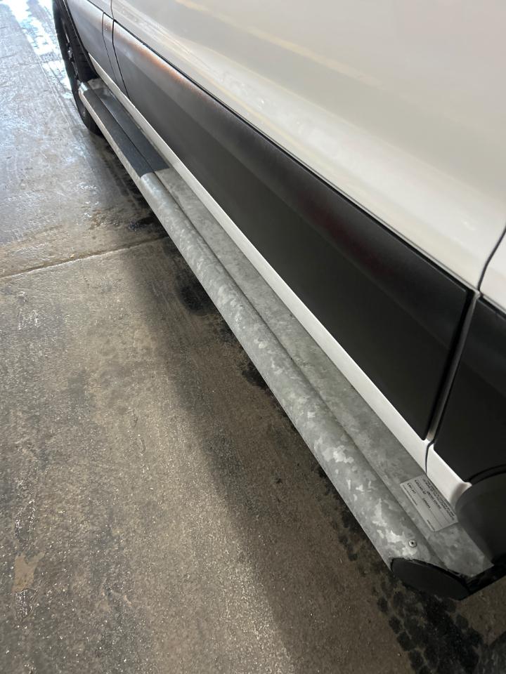 Ford Transit 250 Van Low Roof w/Sliding Pass. 130-in. WB 2019