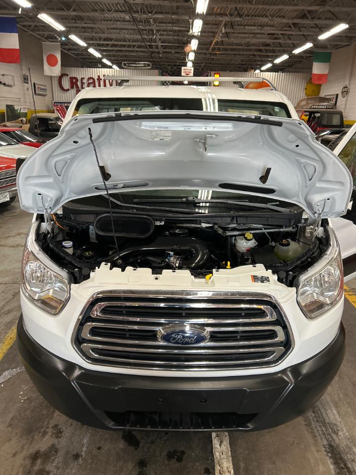 Ford Transit 250 Van Low Roof w/Sliding Pass. 130-in. WB 2019