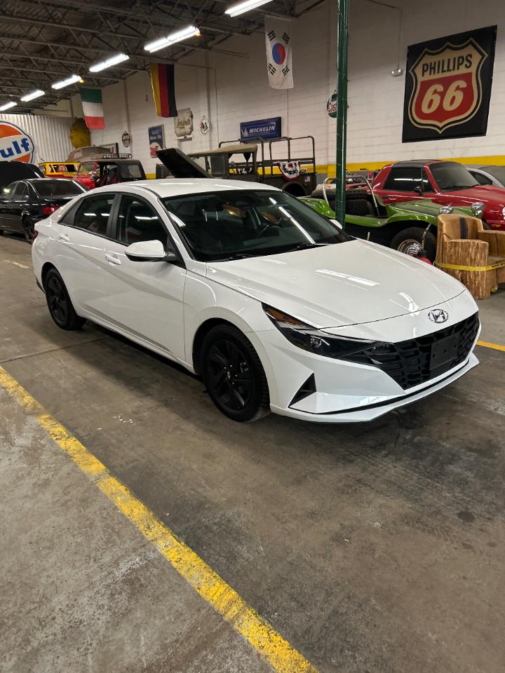 Hyundai Elantra SEL 2021