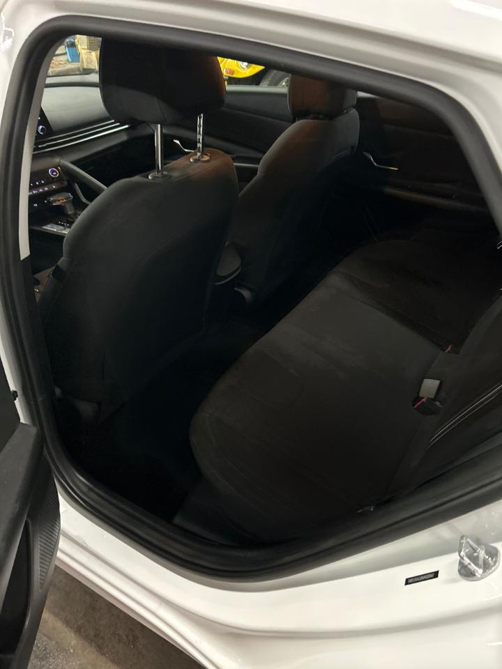 Hyundai Elantra SEL 2021