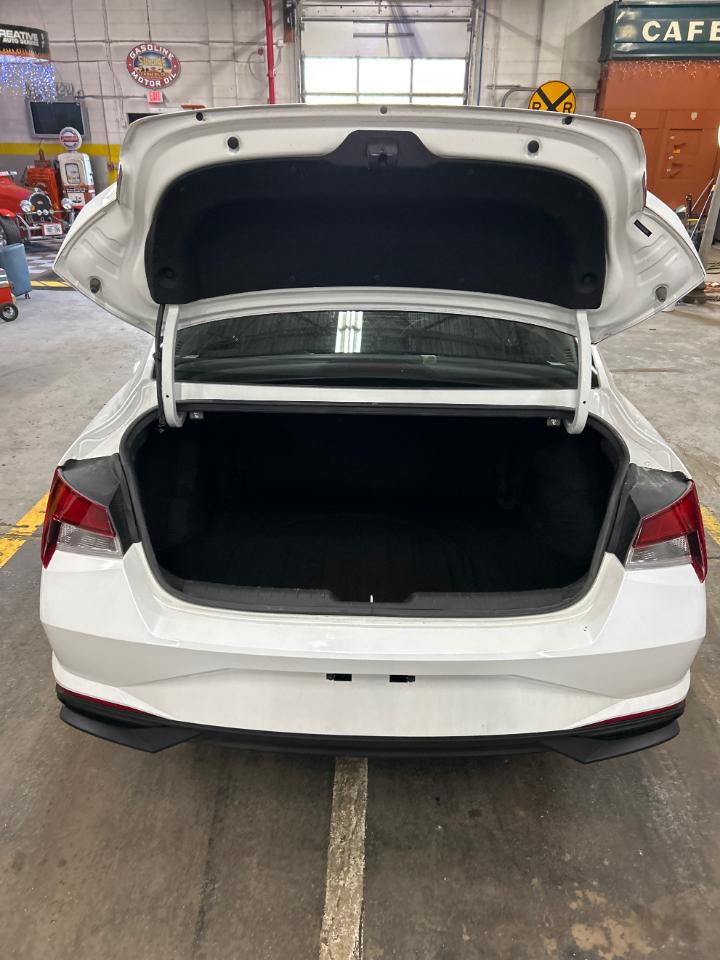 Hyundai Elantra SEL 2021