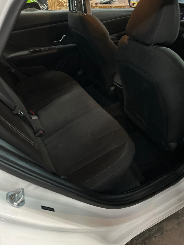 Hyundai Elantra SEL 2021