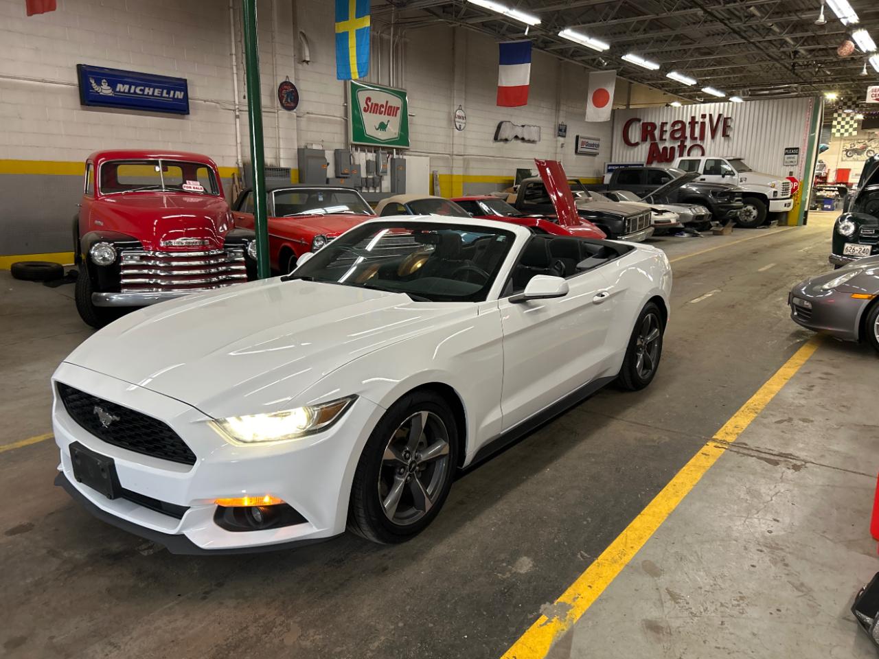 Ford Mustang V6 Convertible 2015