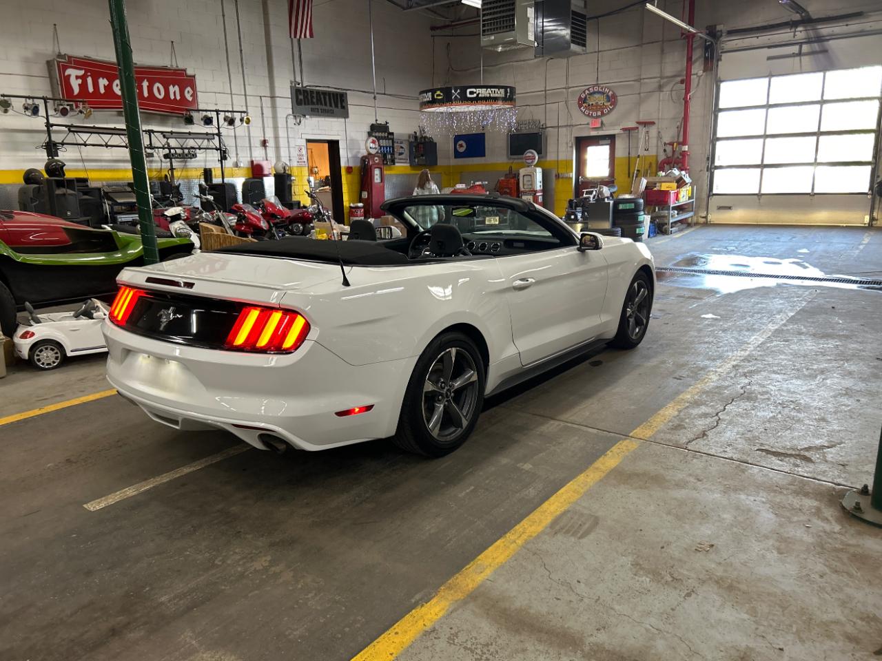 Ford Mustang V6 Convertible 2015