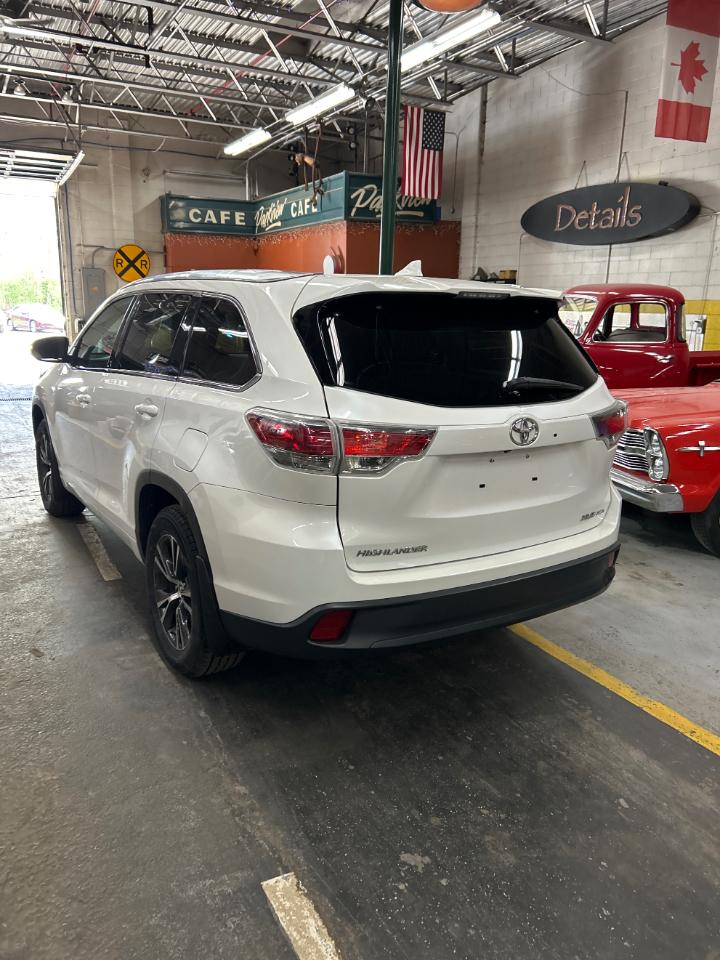 Toyota Highlander XLE AWD V6 2016