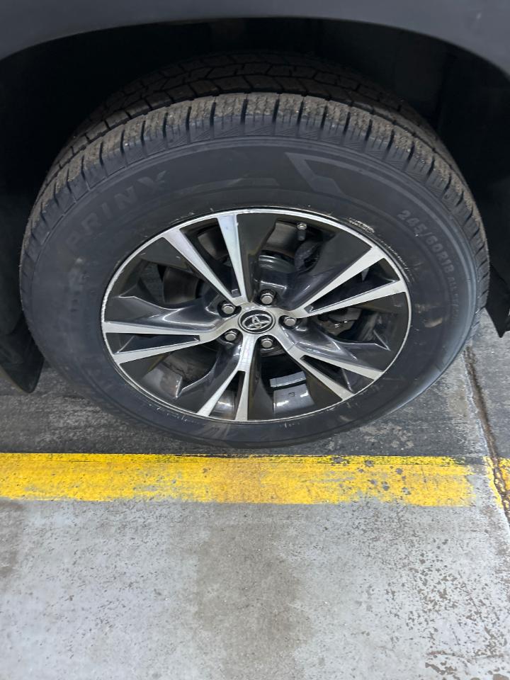 Toyota Highlander XLE AWD V6 2016