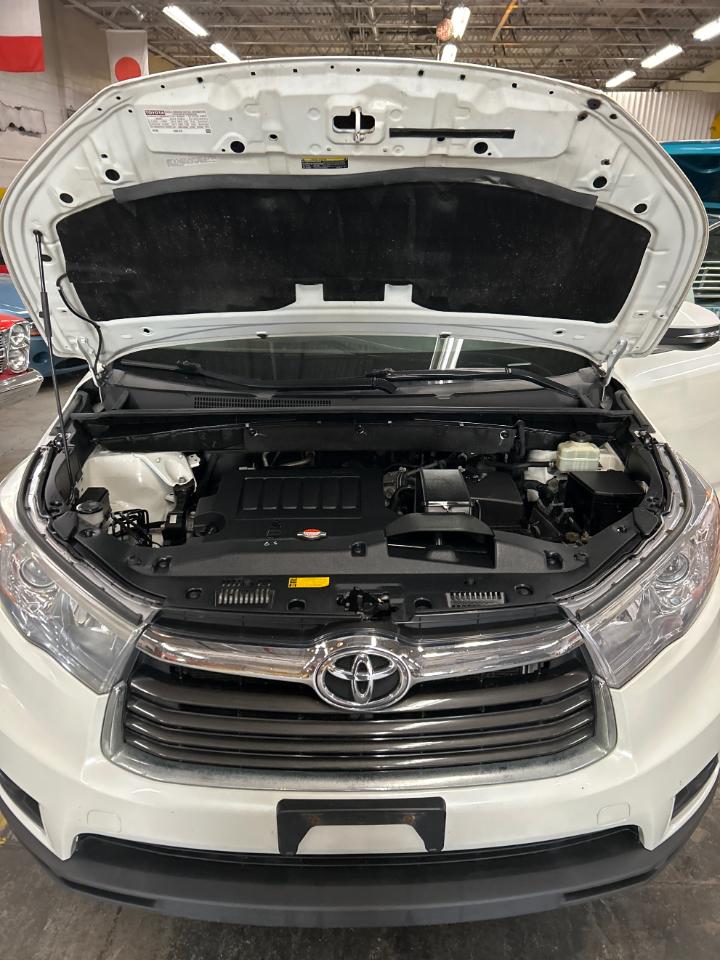 Toyota Highlander XLE AWD V6 2016