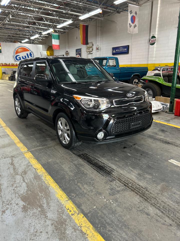 Kia Soul + w/Signature 2.0 Special Edition 2016