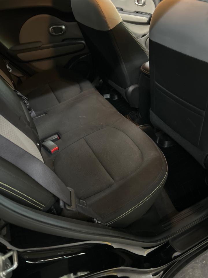 Kia Soul + w/Signature 2.0 Special Edition 2016