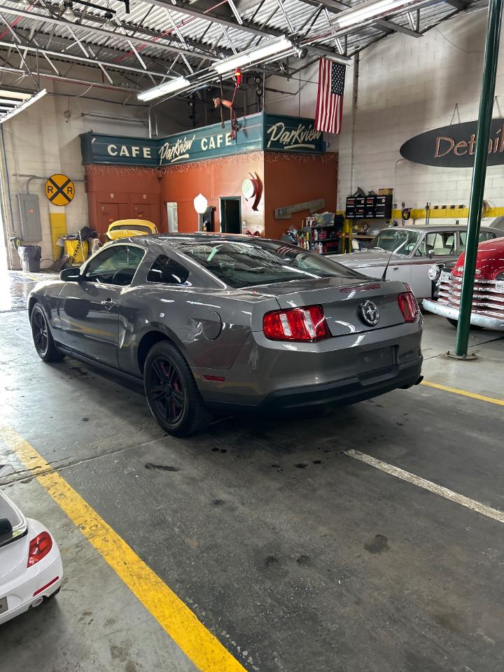 Ford Mustang V6 Coupe 2010