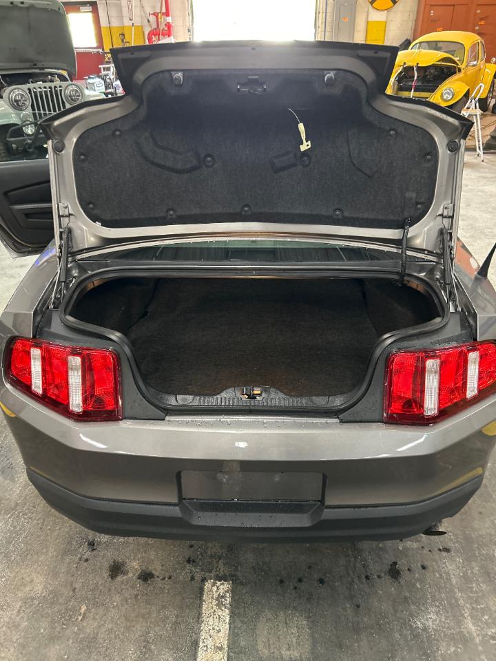 Ford Mustang V6 Coupe 2010