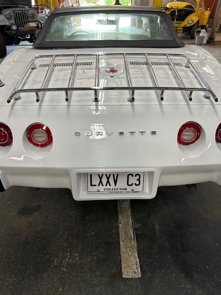 Chevrolet Corvette Convertible 1975