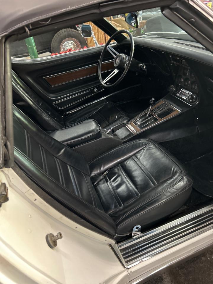 Chevrolet Corvette Convertible 1975