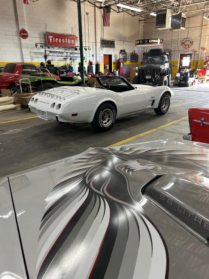 Chevrolet Corvette Convertible 1975