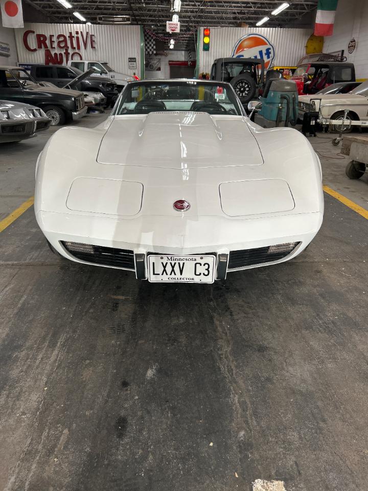 Chevrolet Corvette Convertible 1975