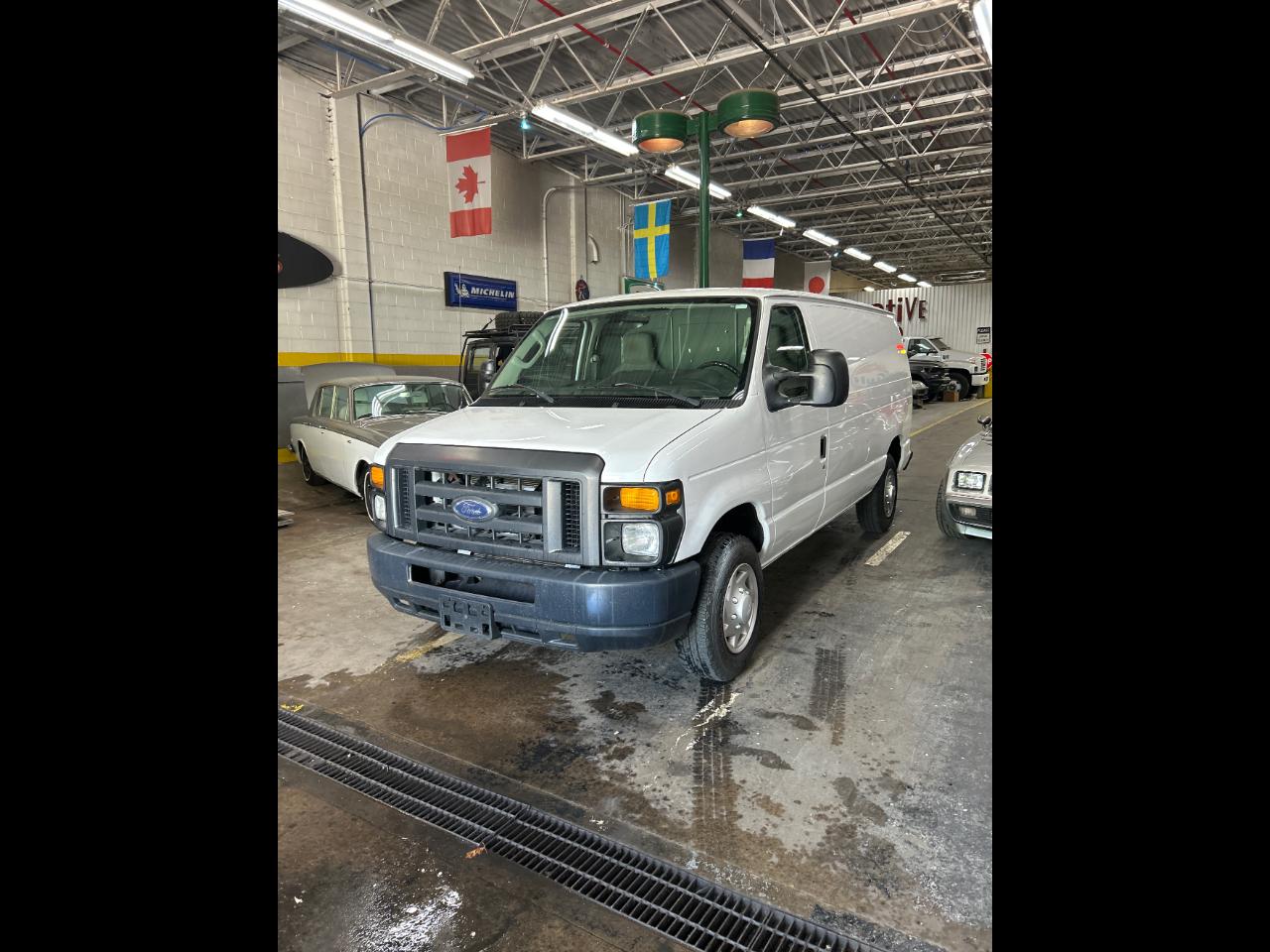 2014 Ford E-Series E-150 Van's photo