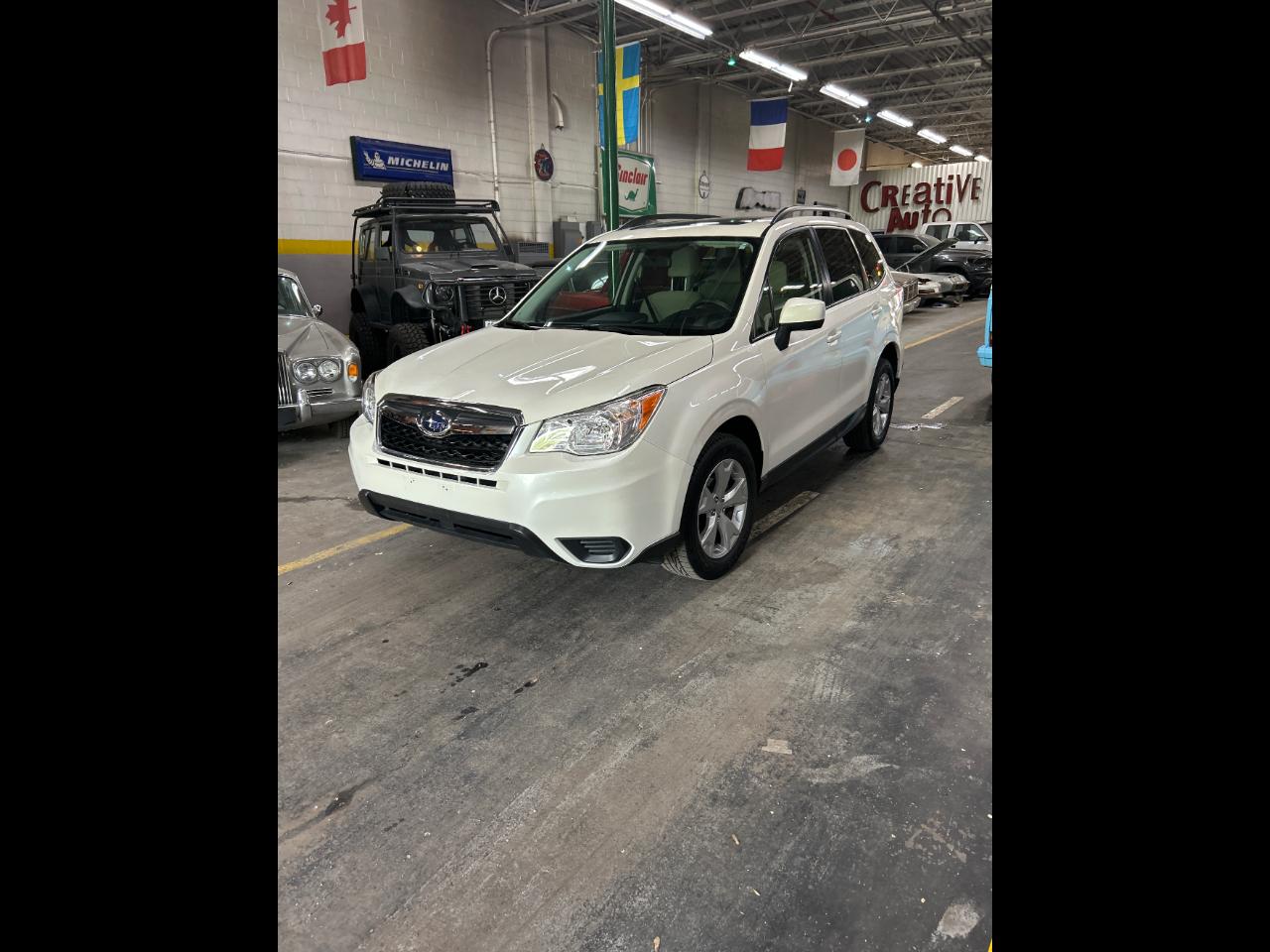 Subaru Forester 2.5i Premium PZEV CVT 2016