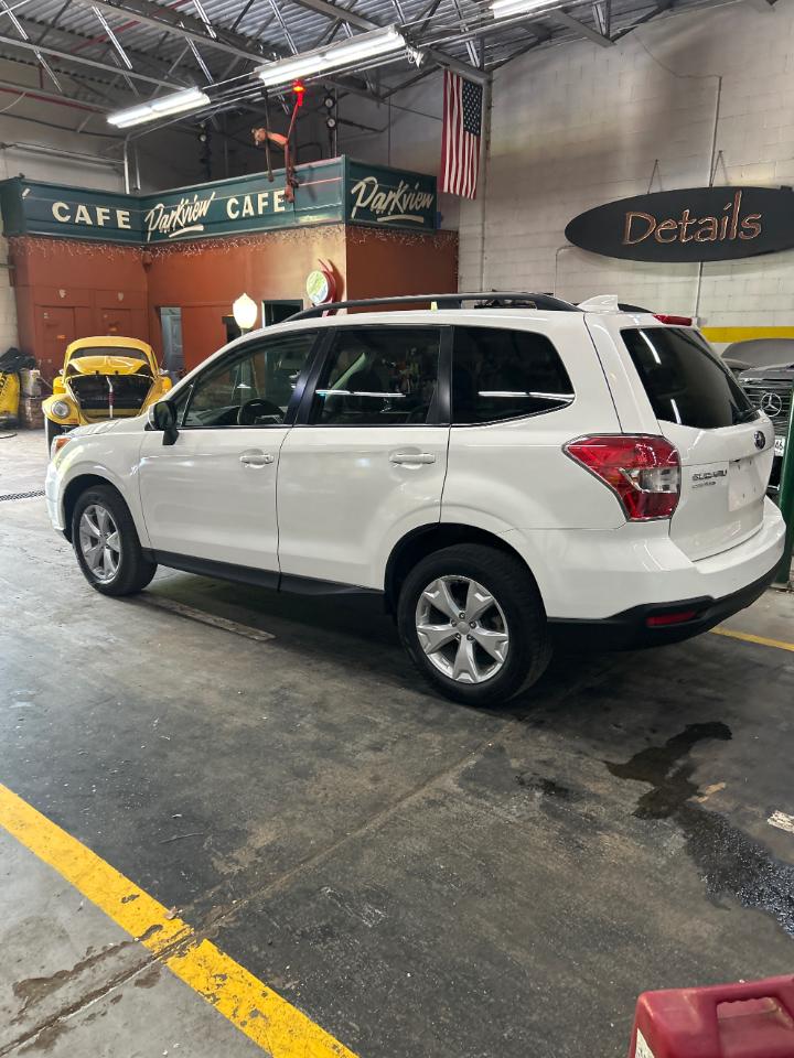 Subaru Forester 2.5i Premium PZEV CVT 2016