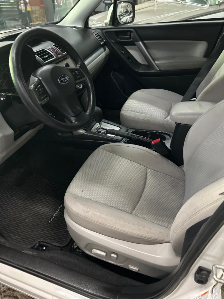 Subaru Forester 2.5i Premium PZEV CVT 2016