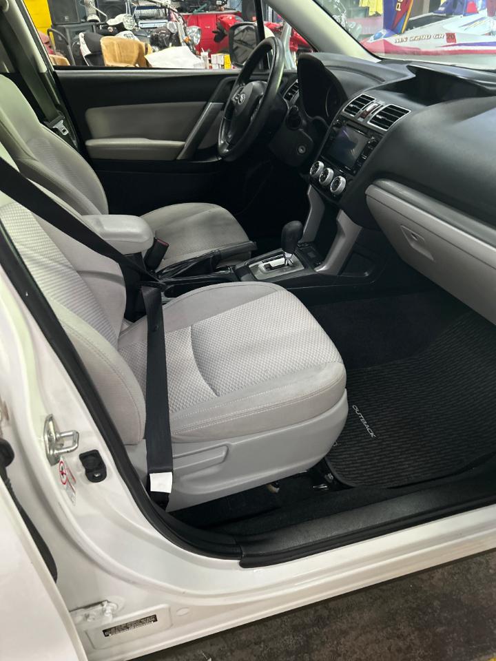 Subaru Forester 2.5i Premium PZEV CVT 2016