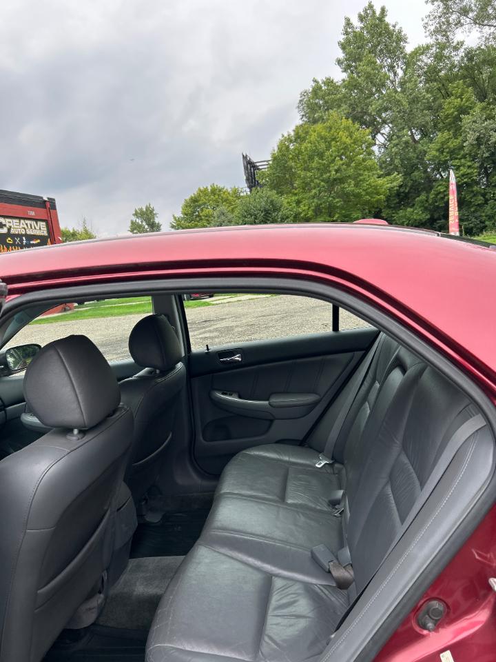 Honda Accord EX Sedan AT 2004