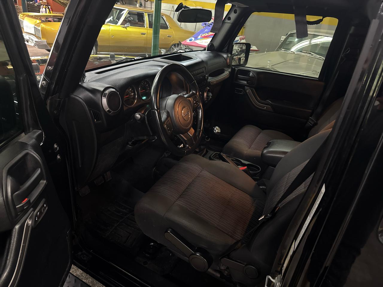 Jeep Wrangler Unlimited Sport 4WD 2012