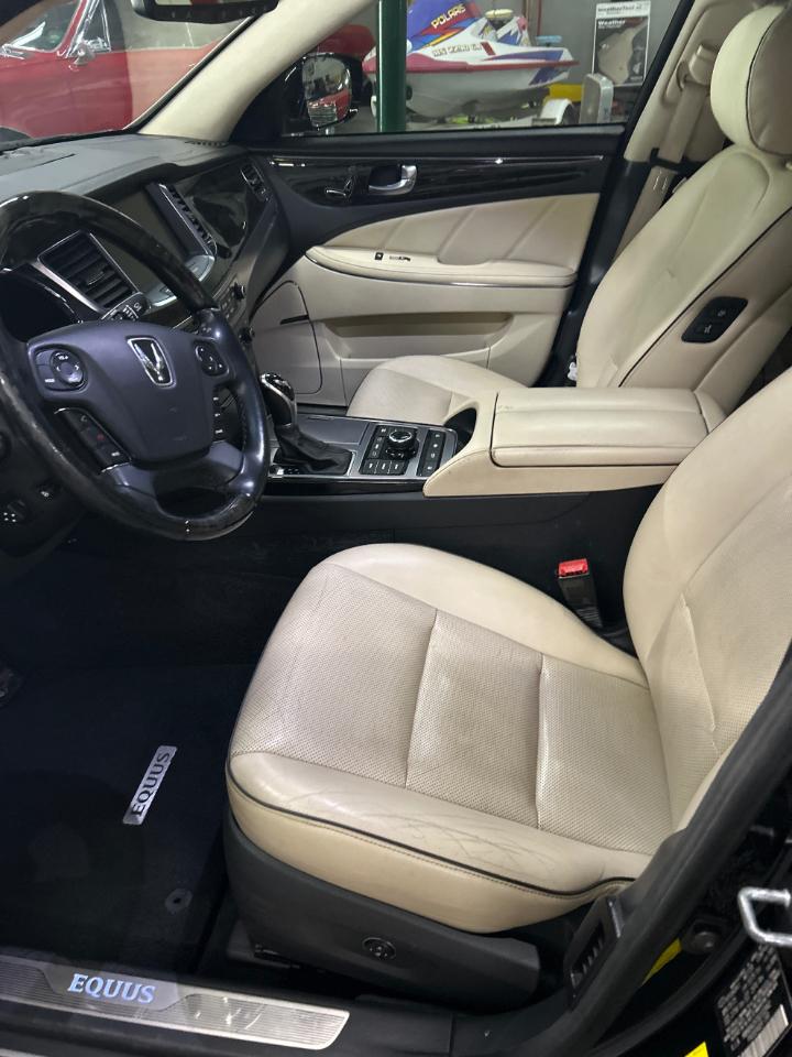 Hyundai Equus Signature 2016