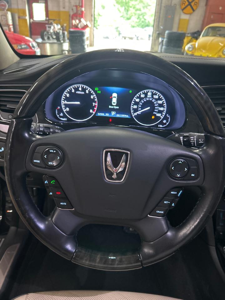 Hyundai Equus Signature 2016