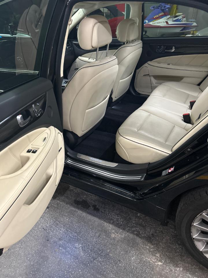 Hyundai Equus Signature 2016