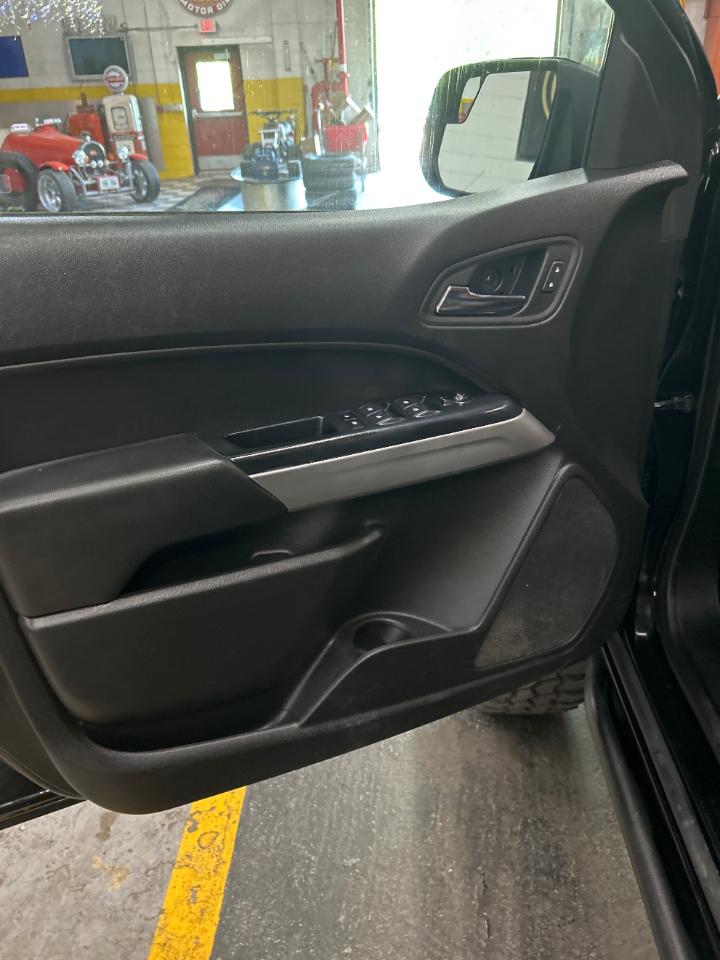 Chevrolet Colorado ZR2 Crew Cab 4WD Short Box 2017