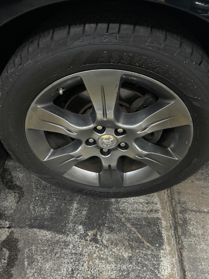 Toyota Sienna SE FWD 8-Passenger FWD V6 2016