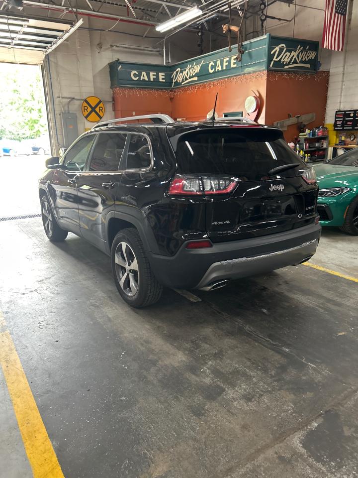 Jeep Cherokee Limited 4WD 2021