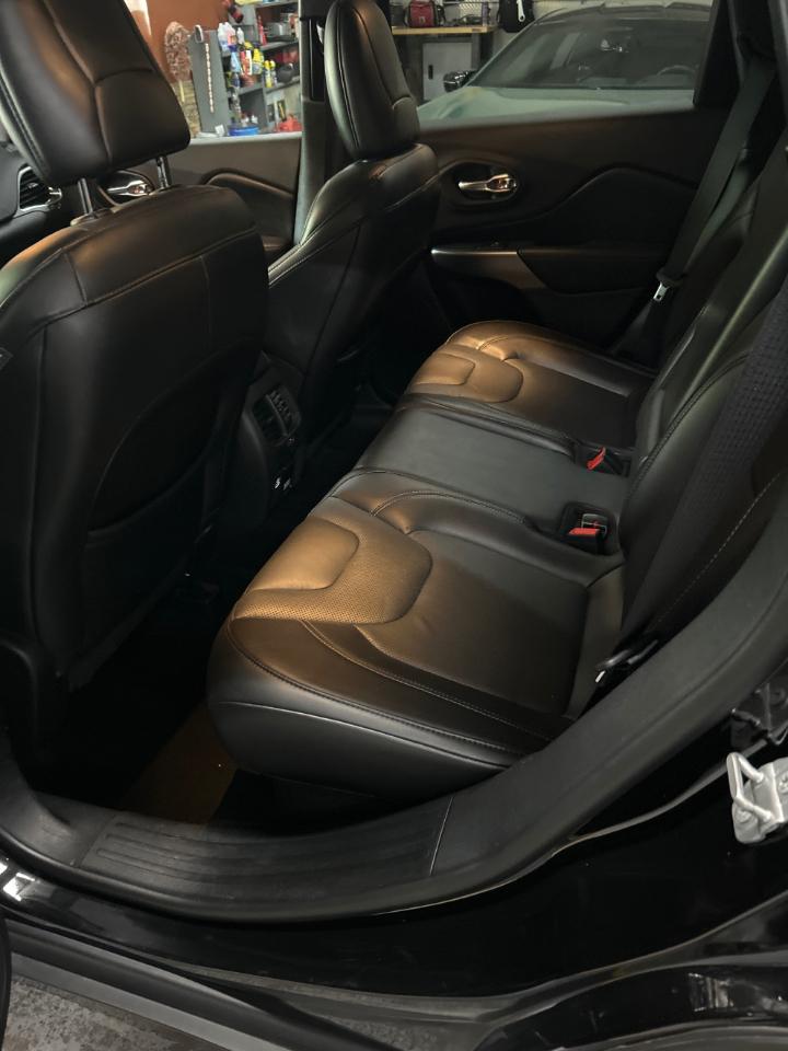 Jeep Cherokee Limited 4WD 2021