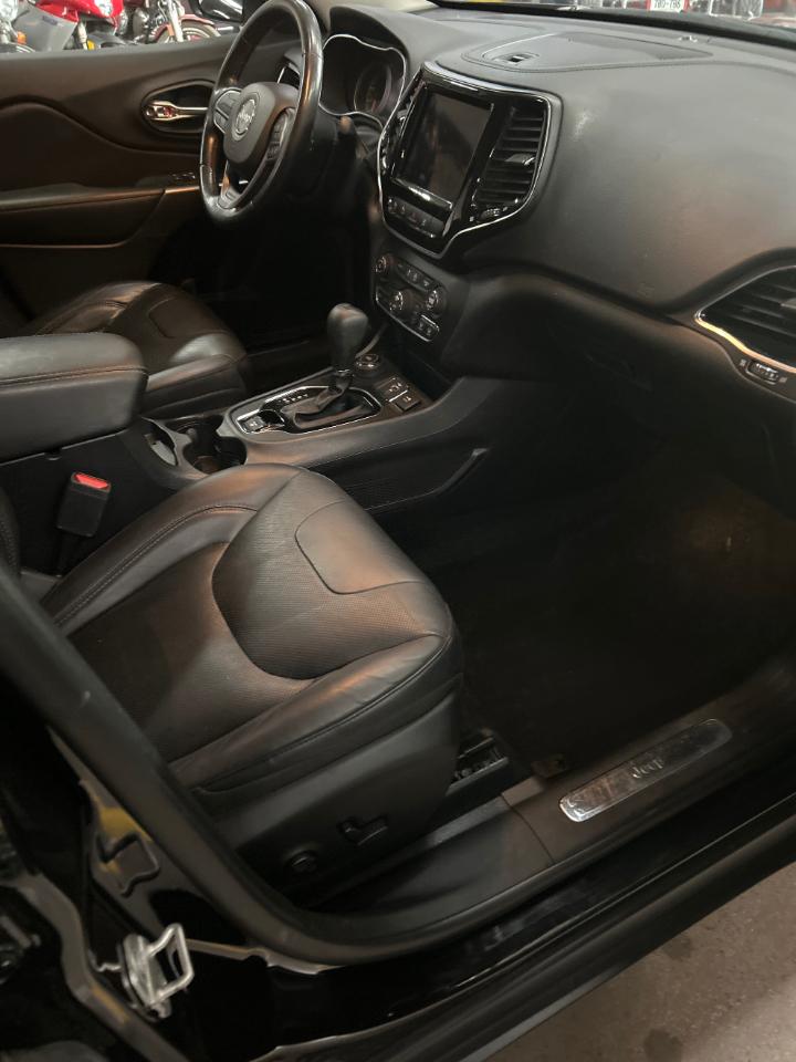 Jeep Cherokee Limited 4WD 2021