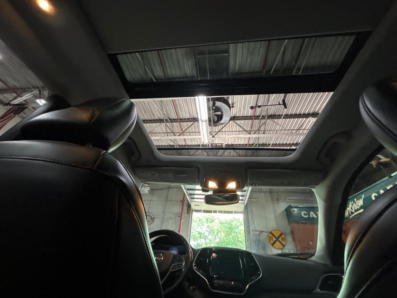 Jeep Cherokee Limited 4WD 2021