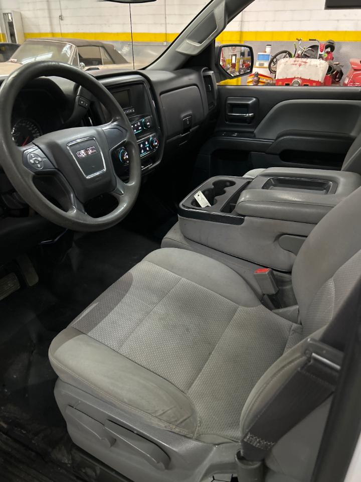 GMC Sierra 1500 Base Long Box 2WD 2017