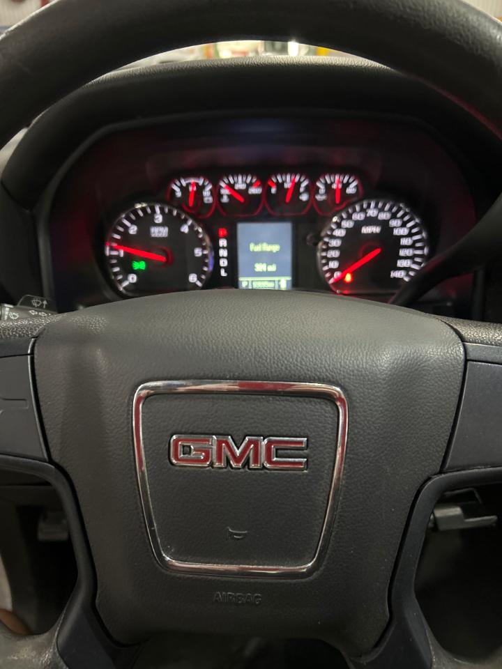 GMC Sierra 1500 Base Long Box 2WD 2017