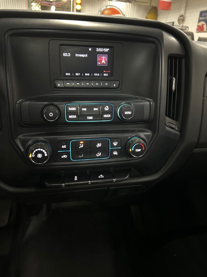 GMC Sierra 1500 Base Long Box 2WD 2017